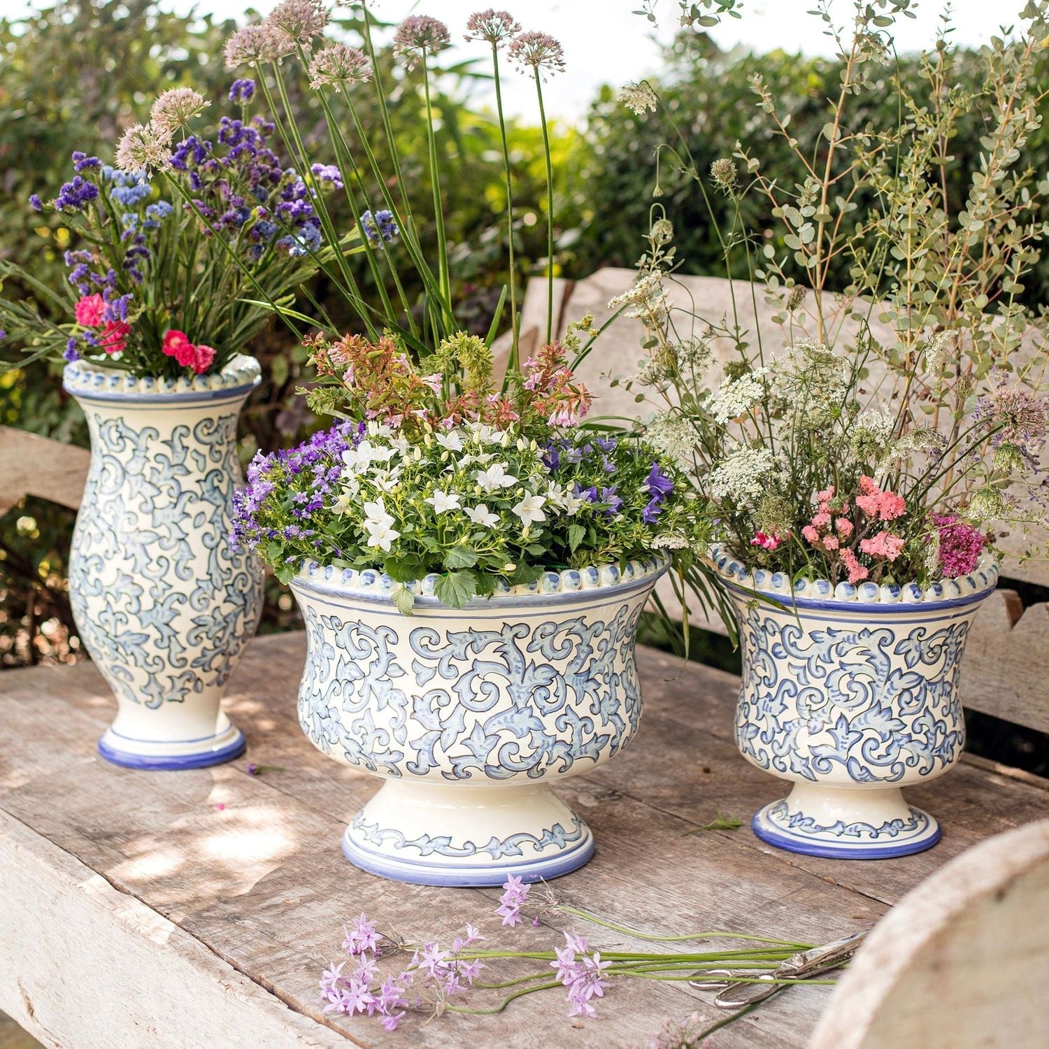 Scorrimento Blu Vase