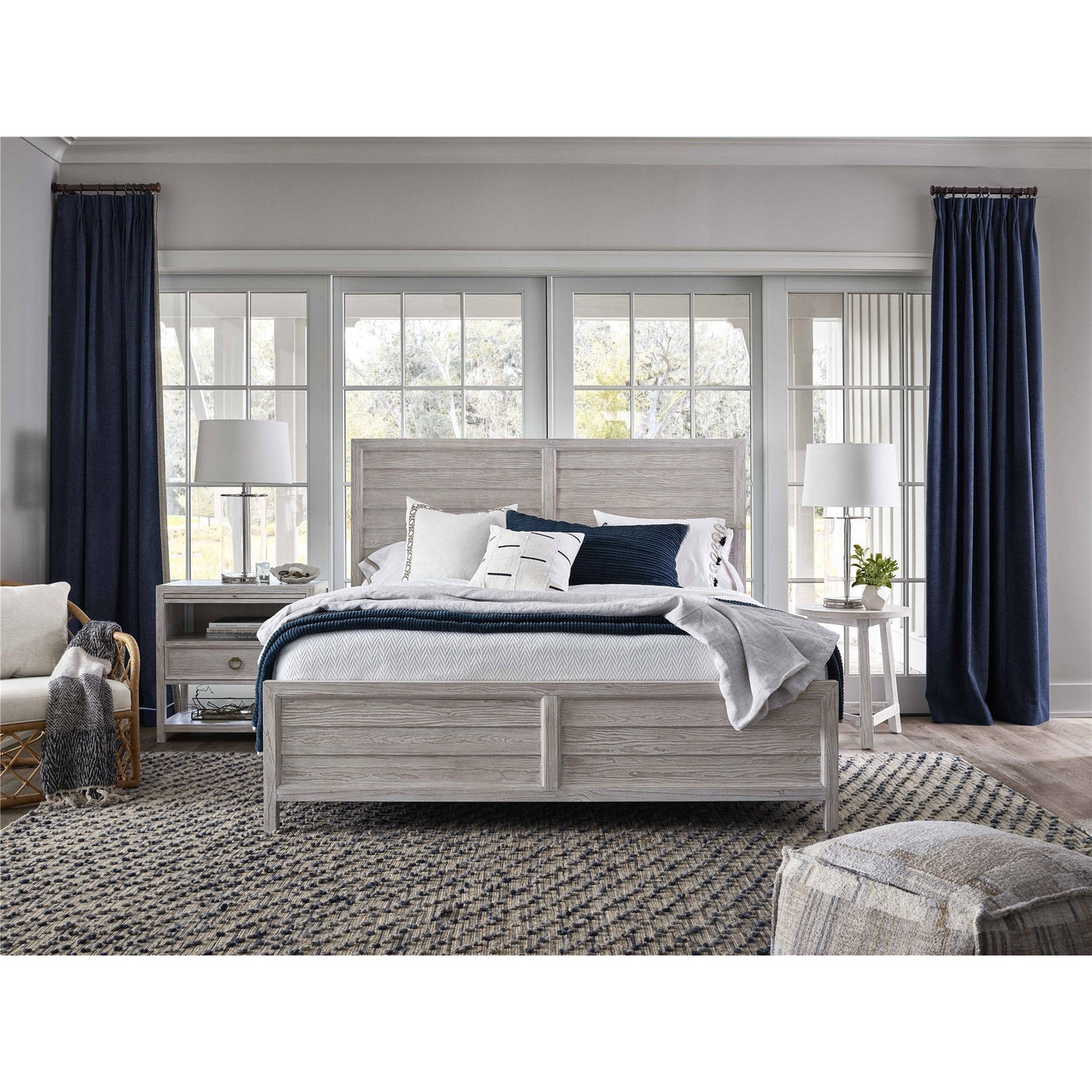 Getaway Panel Bed-Universal Furniture-UNIV-U033260B-BedsKing-2-France and Son