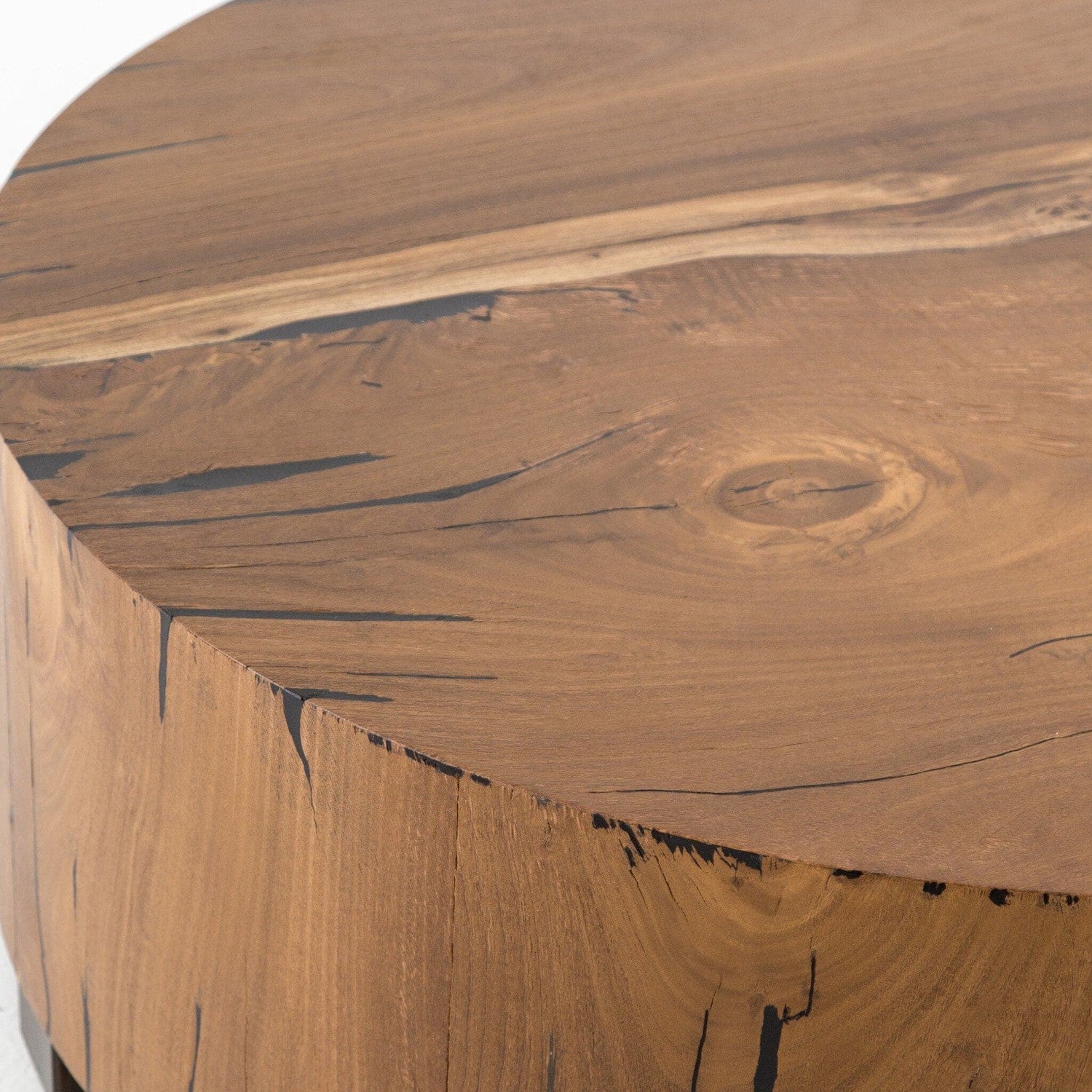 Hudson Round End Table - Natural Yukas Resin