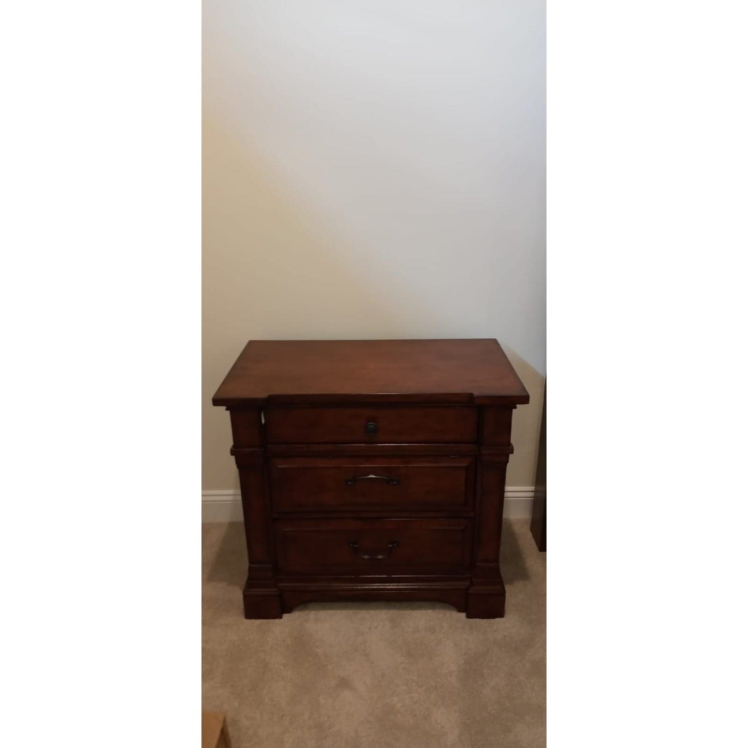 Tynecastle Nightstand-Hooker-HOOKER-5323-90016-Nightstands-5-France and Son