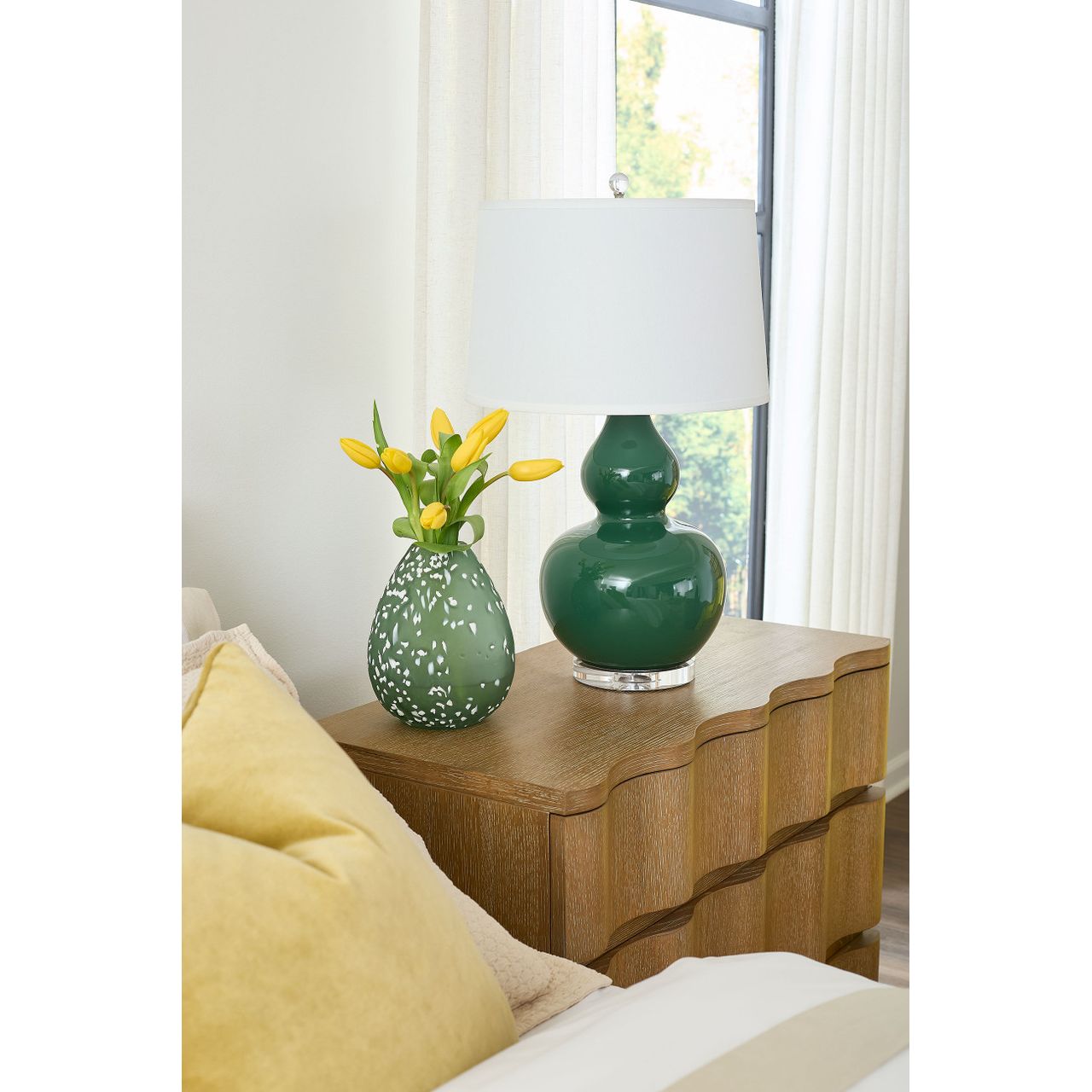 Chani Medium Vase, Tea Green