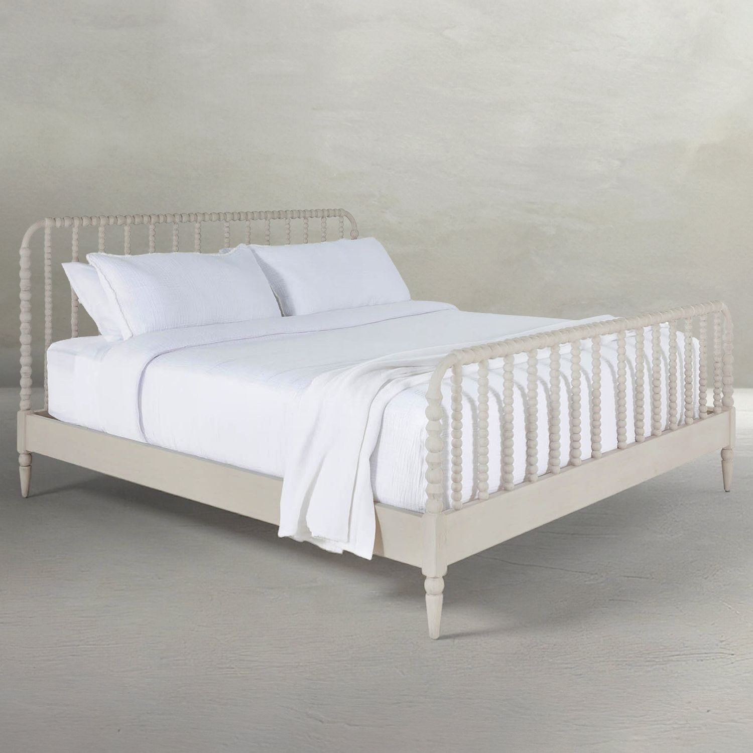 Jennifer Wood Distinct Spindle Bed