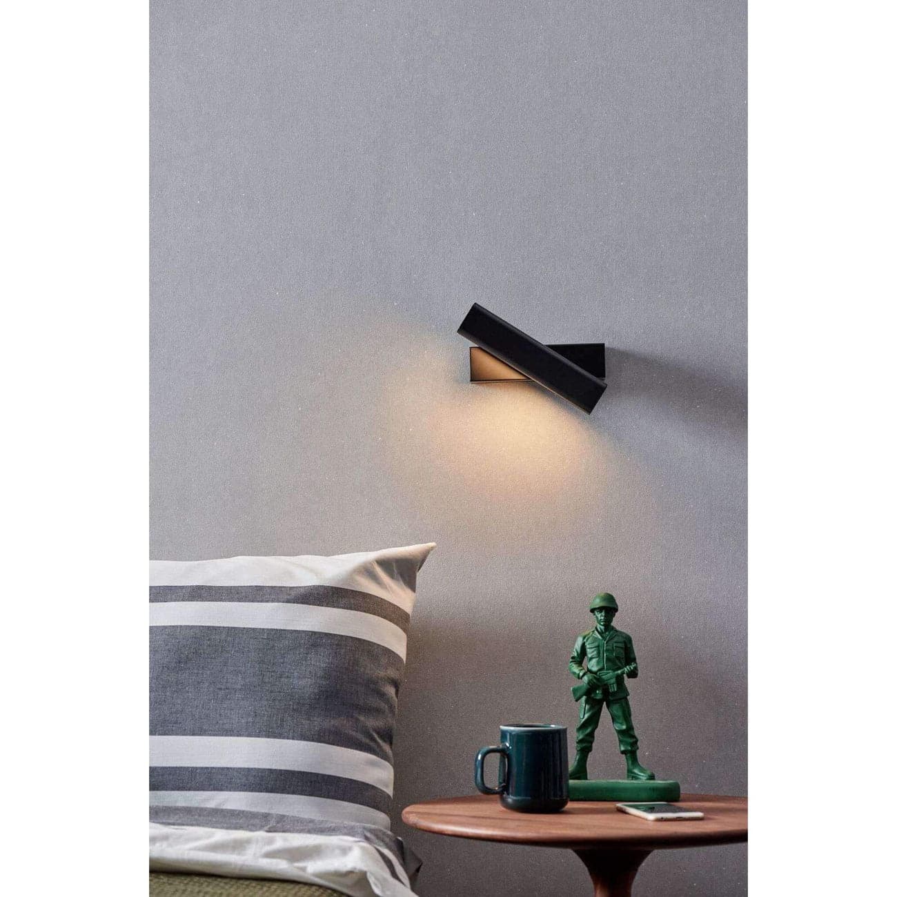 Mumu Wall Lamp-Seed Design-SEED-SLD-3981W-BK-Wall LightingBlack-1-France and Son