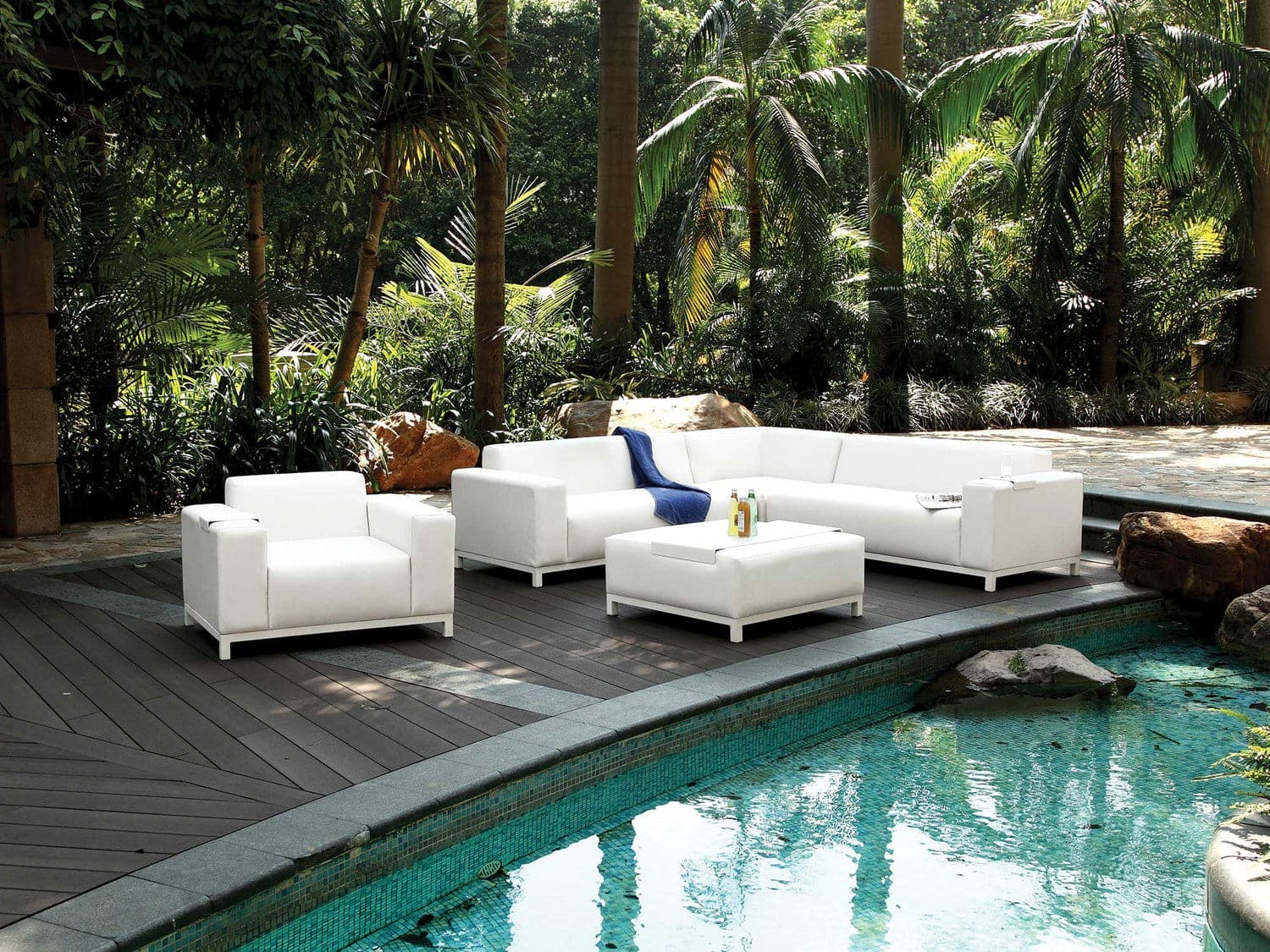 Andrew Outdoor Set-Whiteline Modern Living-WHITELINE-COL1595-WHT-2-France and Son