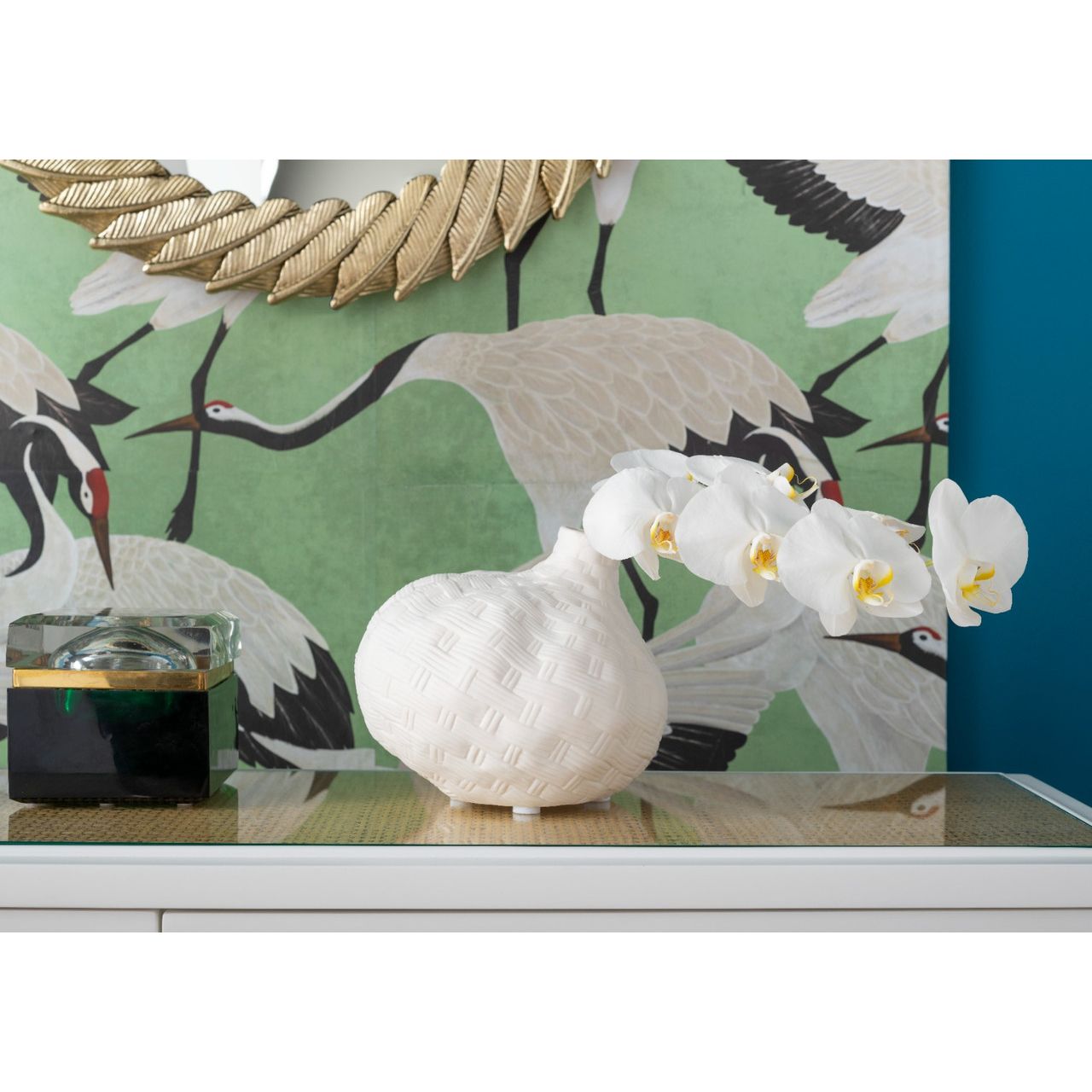 Tamarindo Small Vase, Blanc de Chine