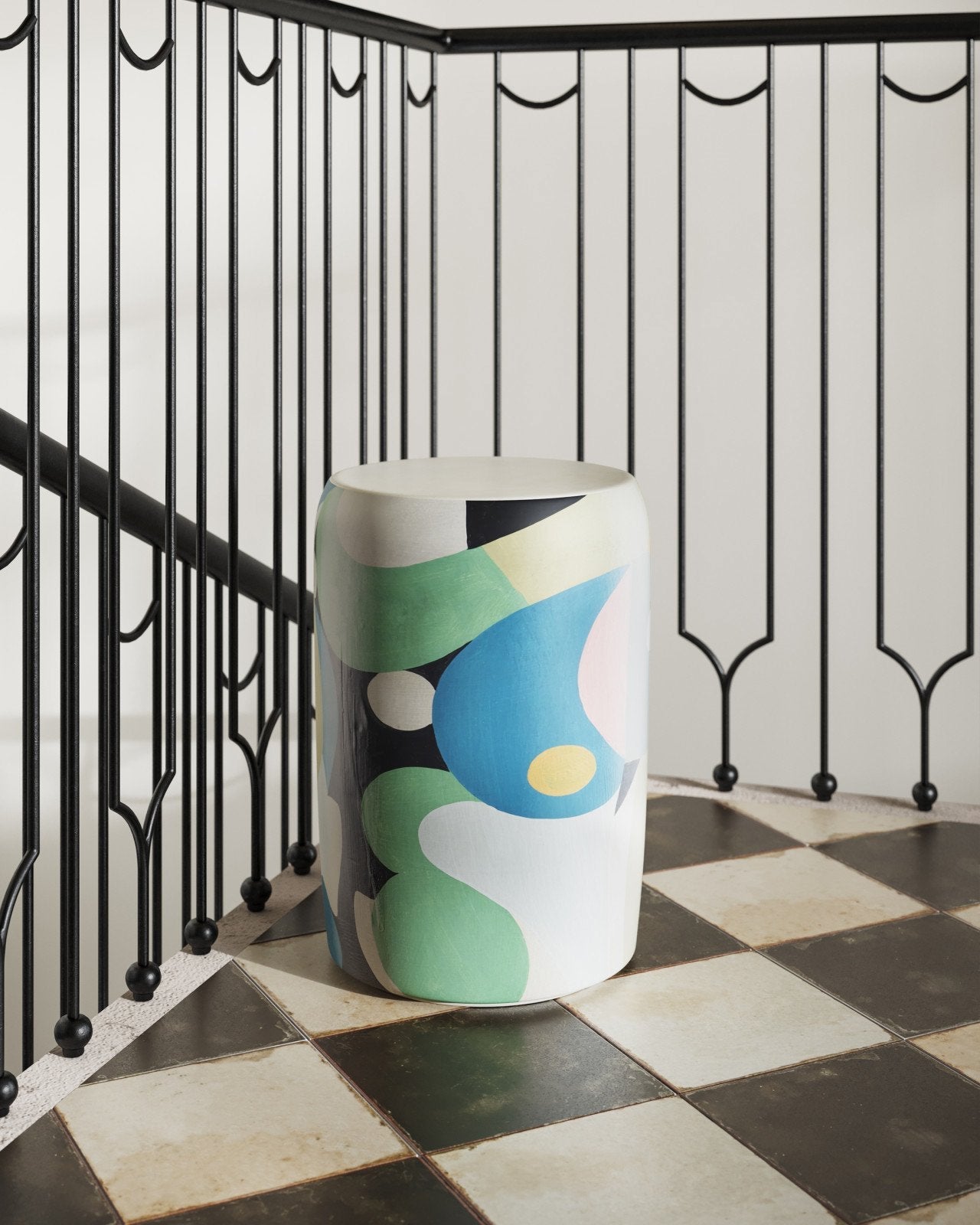 So Nouveau Accent Table