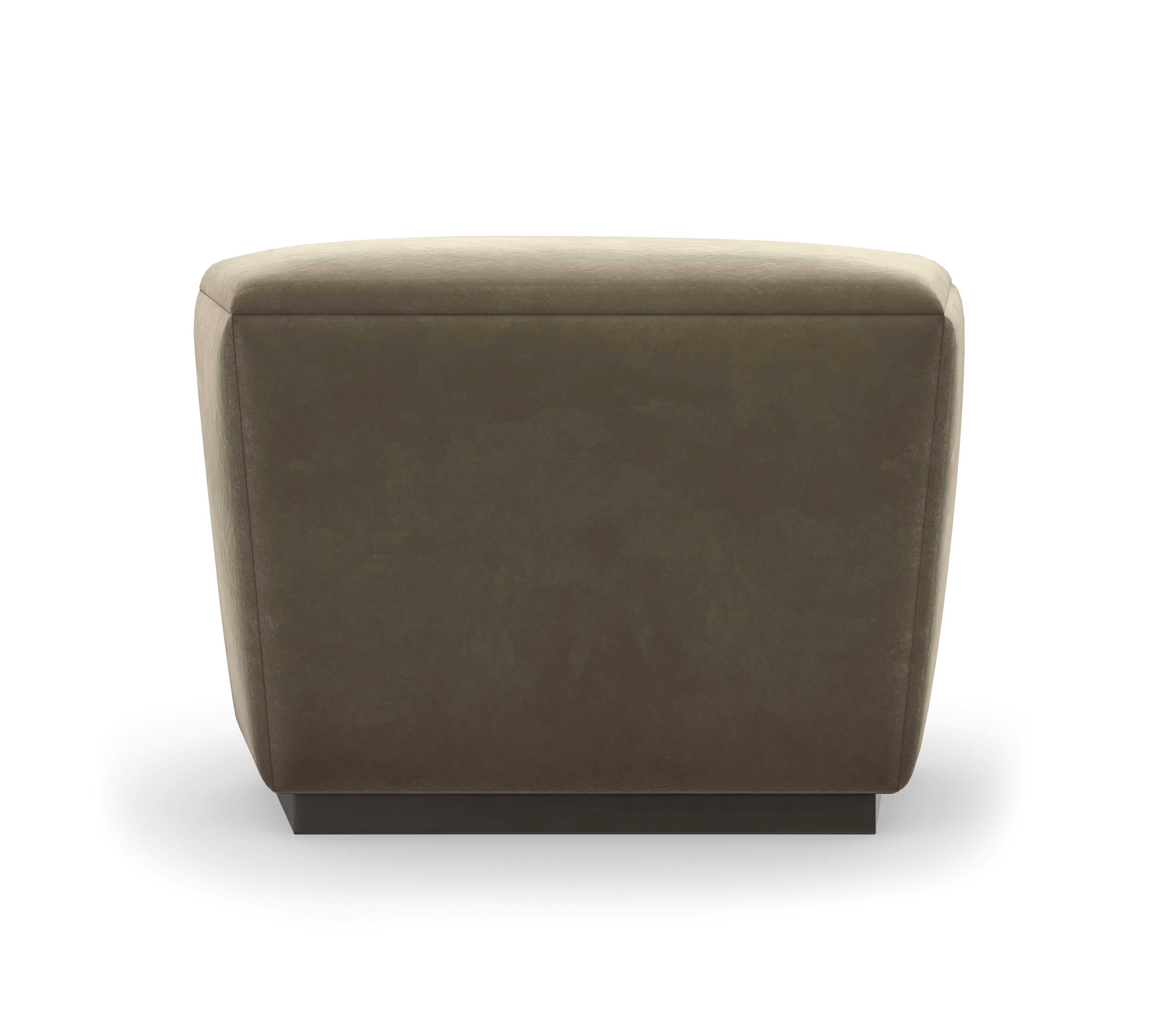 Pollux  - Brown